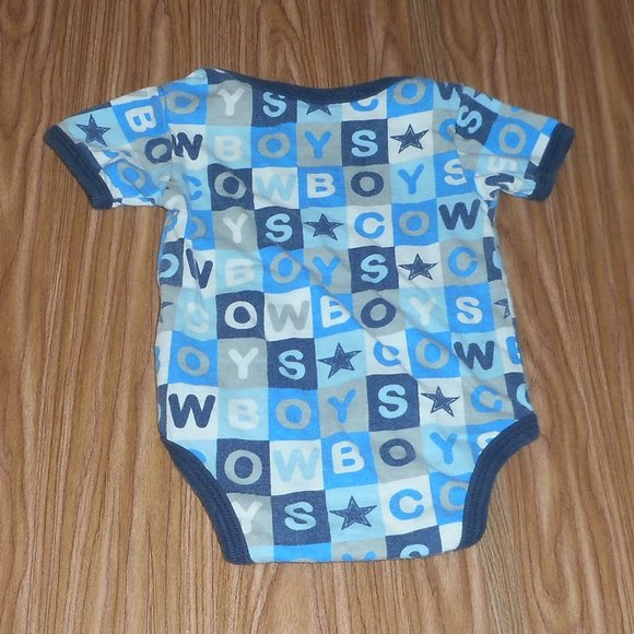 Dallas Cowboys onsie - Picture 2 of 4